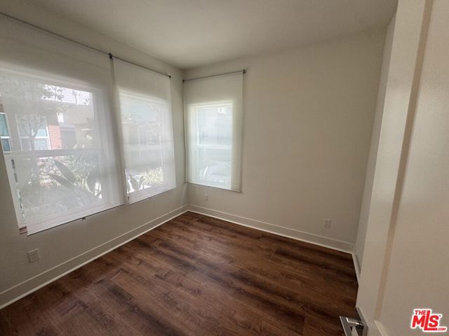 905 E Mason Lane, Anaheim CA: https://media.crmls.org/mediaz/1376e30a-aa27-4f53-b7cd-e23f4d3aa3d8.jpg