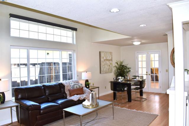 2864 El Capitan Dr, Pleasanton CA: https://media.crmls.org/mediaz/1376ed64-8469-4425-9d65-a9c2c0f8653f.jpg
