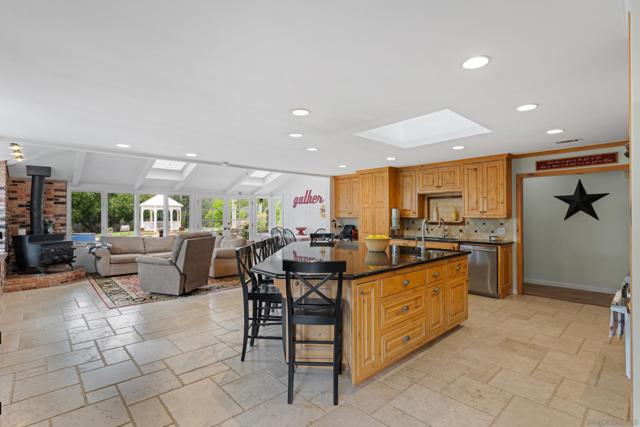 16327 Woodson View Rd, Poway CA: https://media.crmls.org/mediaz/137716f8-7af8-4ff1-8022-fc42665b24e0.jpg