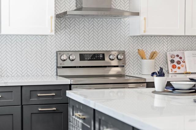 580 Compton Terrace, Sunnyvale CA: https://media.crmls.org/mediaz/13773a20-0932-4134-aa10-af241e0c92c3.jpg