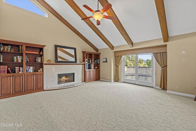 554 Lone Oak Drive, Thousand Oaks CA: https://media.crmls.org/mediaz/1377ca68-3a22-4493-b4a0-40a53dd45ece.jpg