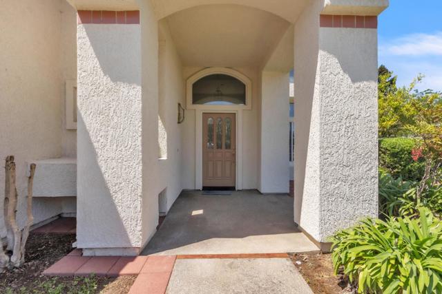 9440 Medstead Way, Elk Grove CA: https://media.crmls.org/mediaz/1378c039-afb5-49de-a6db-8197431bdce9.jpg