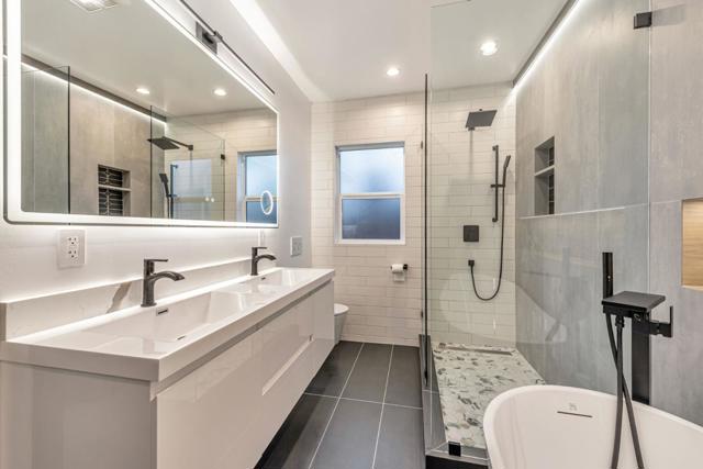 529 Hobart Avenue, San Mateo CA: https://media.crmls.org/mediaz/1379fc1e-5278-466c-8cda-2ae0e253f857.jpg
