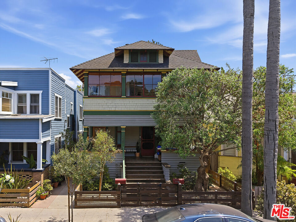 Multifamily at 218 Horizon Avenue