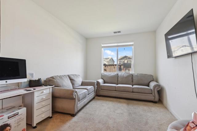 410 Thistle Court, Hollister CA: https://media.crmls.org/mediaz/137acfc4-c3f8-4016-86d0-6544d8df05c7.jpg