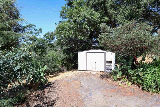 Image 49 of 75 For 2128 Salton View Dr