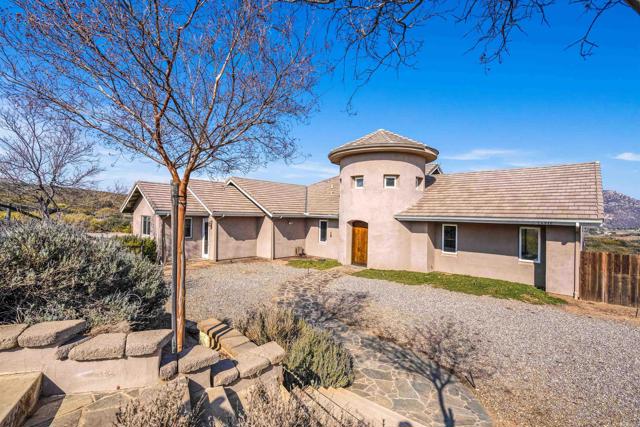 Detail Gallery Image 1 of 1 For 24916 Bareta Star Ranch Rd, Ramona,  CA 92065 - 4 Beds | 2/1 Baths