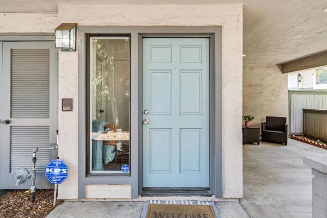 Detail Gallery Image 1 of 34 For 2135 E Valley Pkwy #7,  Escondido,  CA 92027 - 1 Beds | 1 Baths