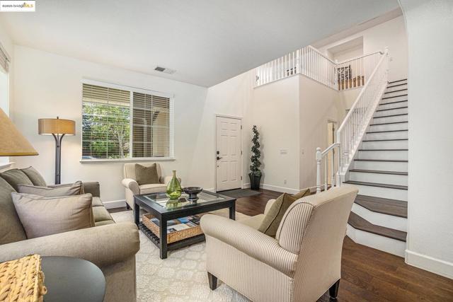 1951 Newton Drive, Brentwood CA: https://media.crmls.org/mediaz/137cdc38-a517-43aa-a011-53755ccb2547.jpg
