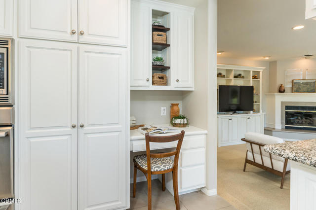 Detail Gallery Image 13 of 75 For 2320 Mountain Ave, La Crescenta,  CA 91214 - 4 Beds | 3/1 Baths