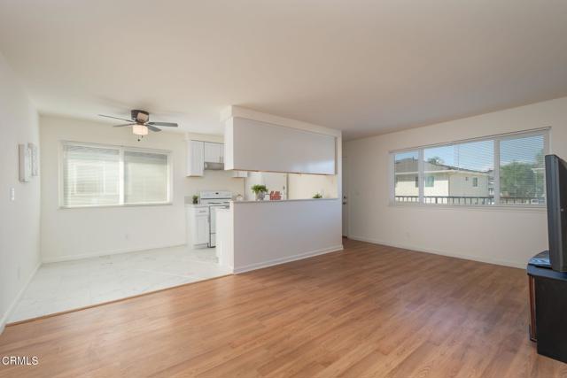 Detail Gallery Image 14 of 28 For 1667 Calle Zafiro, Thousand Oaks,  CA 91320 - 2 Beds | 1 Baths