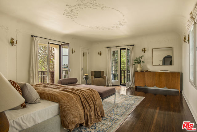 Image 22 of 44 For 5470 Los Feliz Boulevard