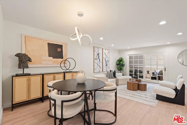 853 Larrabee Street, West Hollywood CA: https://media.crmls.org/mediaz/137db35b-7565-437b-bca3-f5535027d30e.jpg
