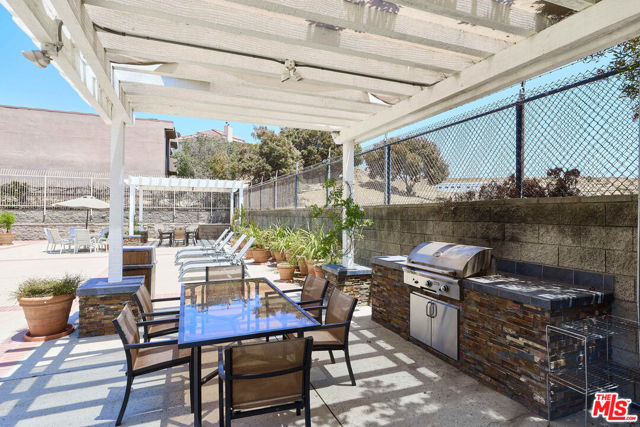 8828 Pershing Drive, Playa del Rey CA: https://media.crmls.org/mediaz/137dc1f8-fce3-4fc8-a4fb-c689809c340d.jpg
