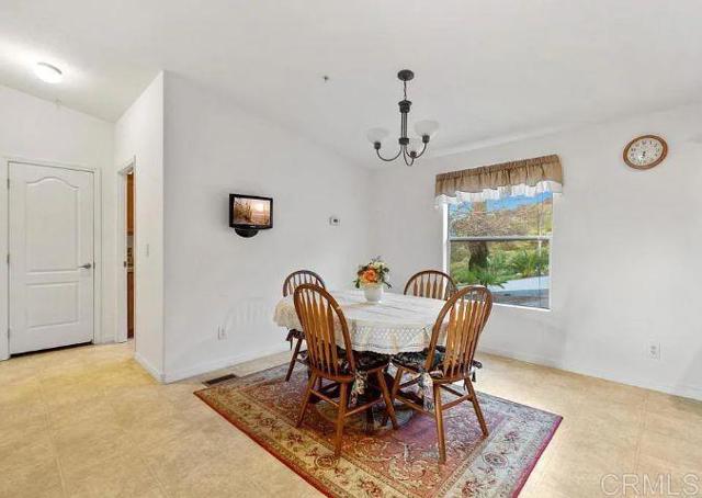 Detail Gallery Image 10 of 13 For 14821 Highland Valley Rd, Escondido,  CA 92025 - 3 Beds | 2 Baths