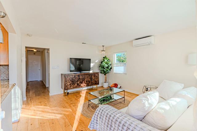 Detail Gallery Image 11 of 27 For 425 8th St, Imperial Beach,  CA 91932 - 3 Beds | 2 Baths