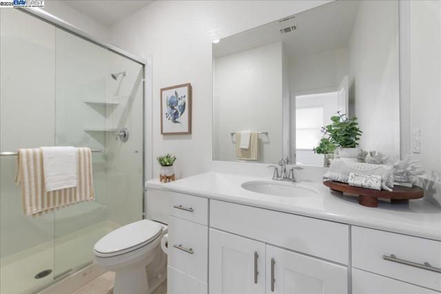 Image 23 of 39 For 2976 Stringham Way