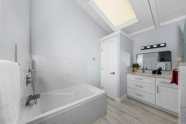 1135 OLD CHASE AVENUE, El Cajon CA: https://media.crmls.org/mediaz/137eefac-2682-488d-8c22-8e10f6725192.jpg