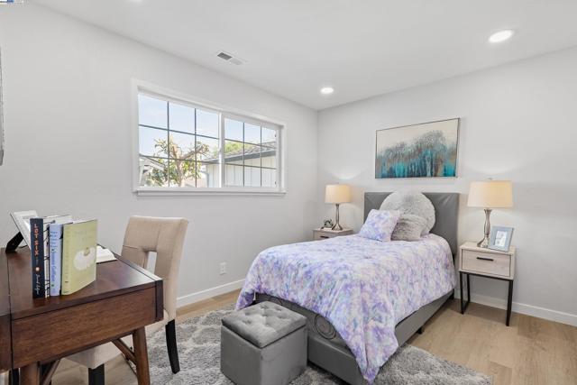 4349 La Cosa Ave, Fremont CA: https://media.crmls.org/mediaz/137f484f-699d-41ad-8b6f-f586966cb44a.jpg