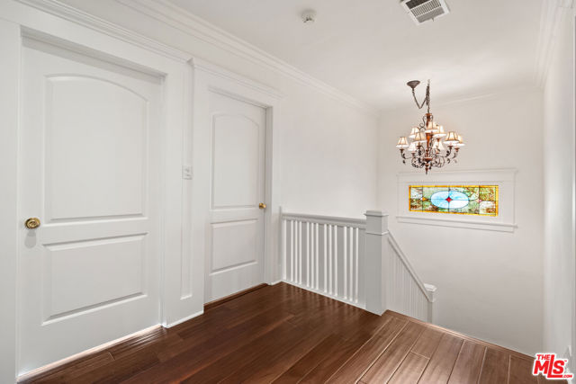 1513 S Victoria Avenue, Los Angeles CA: https://media.crmls.org/mediaz/137fd0b3-6d8d-46af-a183-1d5af2a1f7e8.jpg