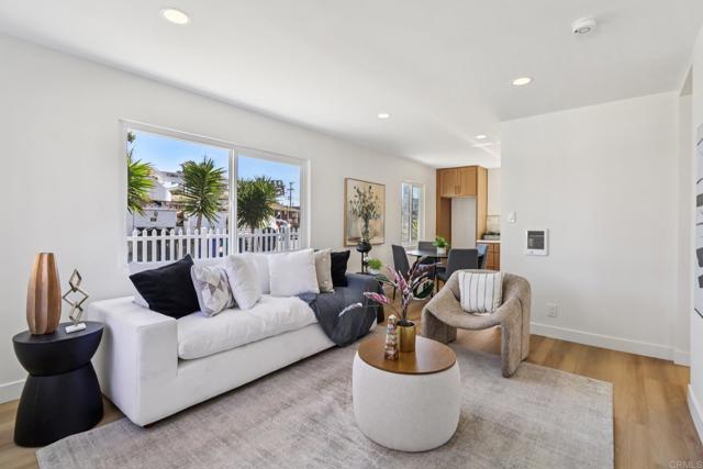 Detail Gallery Image 6 of 60 For 1909 11 S Freeman St, Oceanside,  CA 92054 - – Beds | – Baths