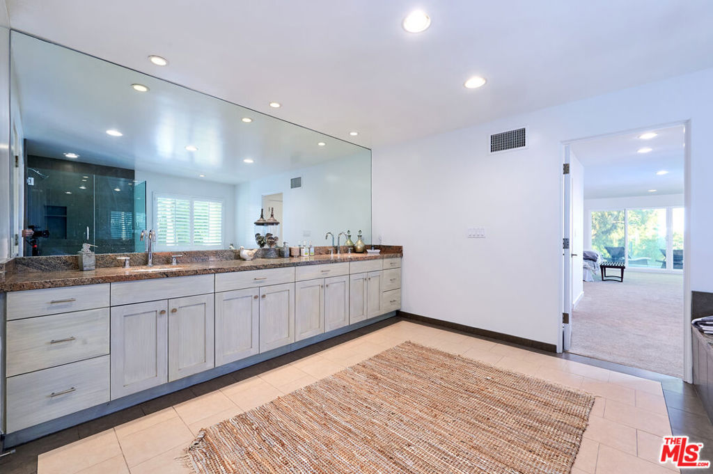 MLS #25482607 image #34