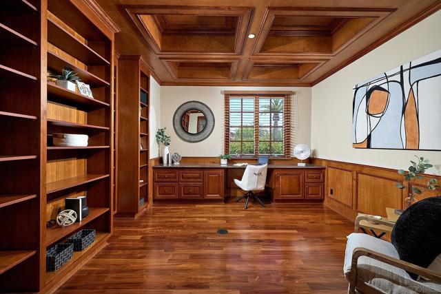 14460 Cheyenne Trl, Poway CA: https://media.crmls.org/mediaz/1380f224-9a1a-4be9-a32b-8e9c31b8c671.jpg