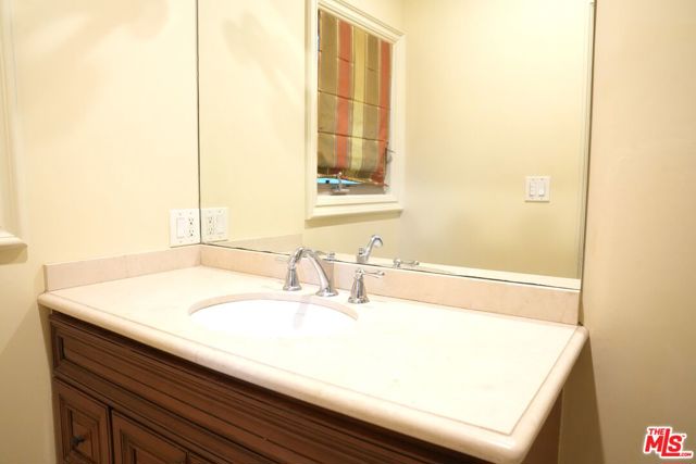 4212 Don Alanis Place, Los Angeles CA: https://media.crmls.org/mediaz/138330e9-ef67-4ddc-ba3f-3d91cb5d3c89.jpg