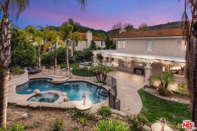 3620 Patrick Henry Place, Agoura Hills CA: https://media.crmls.org/mediaz/1383fddf-ab77-4f07-a8f3-12ca3a6831f3.jpg