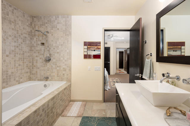 2345 S Cherokee Way, Palm Springs CA: https://media.crmls.org/mediaz/13848872-af19-42c9-b126-2caf0292768c.jpg