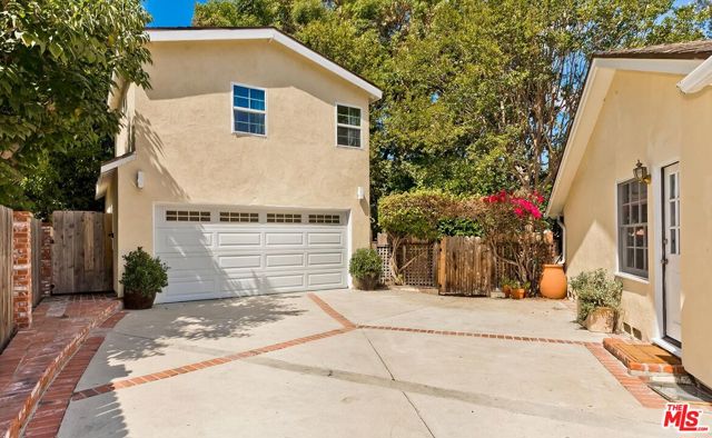 11191 Valley Spring Place photo 6