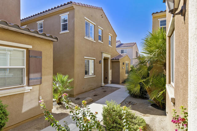 436 Via De La Paz, Palm Desert CA: https://media.crmls.org/mediaz/13871452-aacf-4481-892a-a6863fb1bdc9.jpg