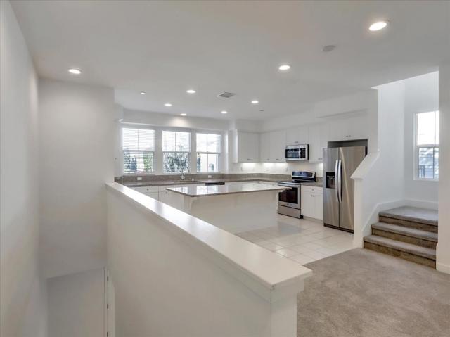 1452 N Harbor Boulevard, Santa Ana CA: https://media.crmls.org/mediaz/138828b0-dfe1-4506-bfaa-b713e0c5dc31.jpg