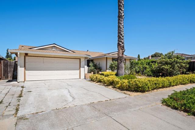 2713 Babe Ruth Drive, San Jose CA: https://media.crmls.org/mediaz/13889fe4-6fed-4914-8041-cd337c6848a5.jpg