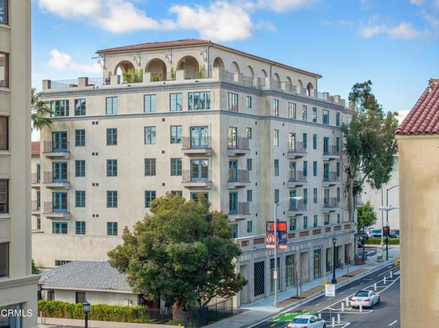 88 N Oakland Avenue, Pasadena CA: https://media.crmls.org/mediaz/1388cc8a-4748-4b66-8ee6-3ea42ae4f389.jpg