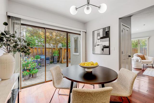 907 Cowper Street, Palo Alto CA: https://media.crmls.org/mediaz/13892718-9a8f-4d9d-8233-811e6297b555.jpg