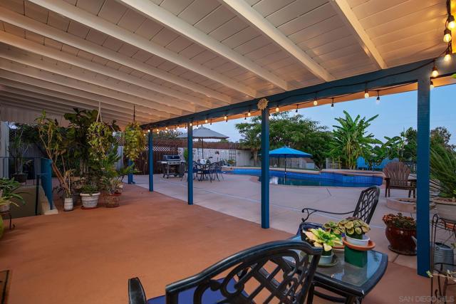 7783 Blue Lake Dr, San Diego CA: https://media.crmls.org/mediaz/138949b5-65c3-42ff-b179-bae6030d6f28.jpg