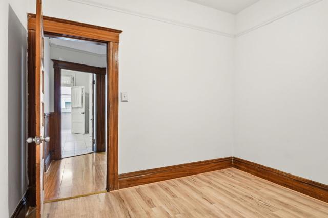 21182122 Mason Street, San Francisco CA: https://media.crmls.org/mediaz/138a8a5f-f684-45e4-aa15-7b3277fa4823.jpg