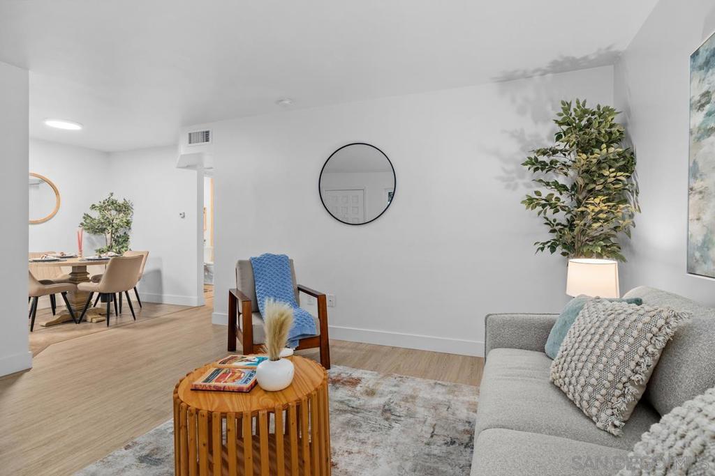 1030 Robinson Ave - photo 3