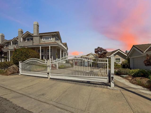 160 Frederick Street, Santa Cruz CA: https://media.crmls.org/mediaz/138ae874-754c-47db-b231-ff41784cdf7a.jpg