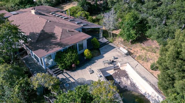 4980 Paradise Drive, Tiburon CA: https://media.crmls.org/mediaz/138b1767-26be-4b20-9d96-2f8a8e034929.jpg