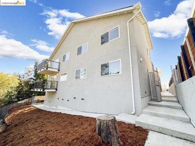 Image 43 of 46 For 4124 Lyon Ave
