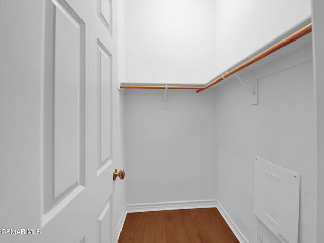 1048 Via Adorna, Newbury Park CA: https://media.crmls.org/mediaz/138c0971-011a-4526-96d7-177567b79033.jpg