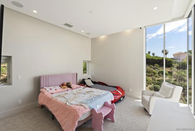 Image 26 of 44 For 13220 Highlands Ranch Rd