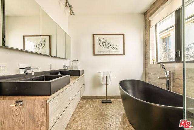732 Huntley Drive, West Hollywood CA: https://media.crmls.org/mediaz/138d98af-3d21-4738-935b-fcf8912aedfc.jpg