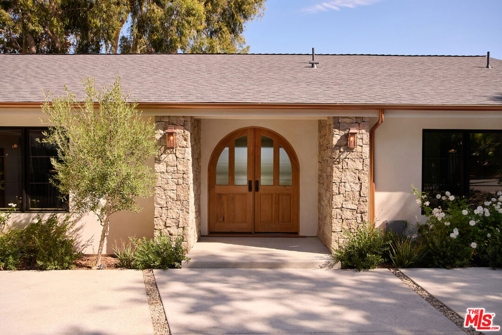 3620 Wrightwood Drive