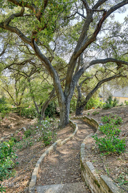 Detail Gallery Image 27 of 37 For 4035 Dover Rd, La Canada Flintridge,  CA 91011 - 5 Beds | 4 Baths