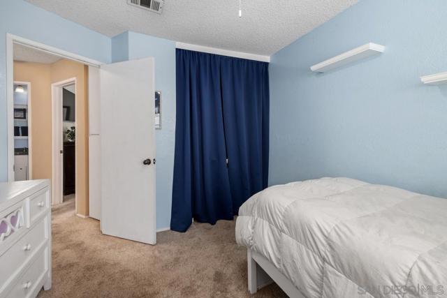 10160 Palm Glen Dr, Santee CA: https://media.crmls.org/mediaz/138f6e84-864f-4144-b980-6b4765d08ef1.jpg