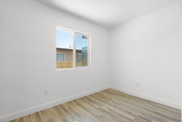 3867 Teak St, San Diego CA: https://media.crmls.org/mediaz/138f9311-02f8-435e-862d-f7ecf5a67aa4.jpg