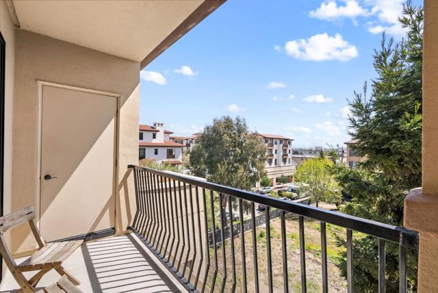 618 Walnut Street, San Carlos CA: https://media.crmls.org/mediaz/1390b20e-b972-43b2-93c3-1d926ab762dc.jpg